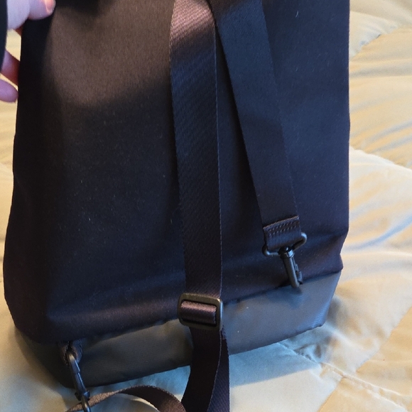 Hurley NWT Black Solana Convertible Backpack - Picture 6 of 9